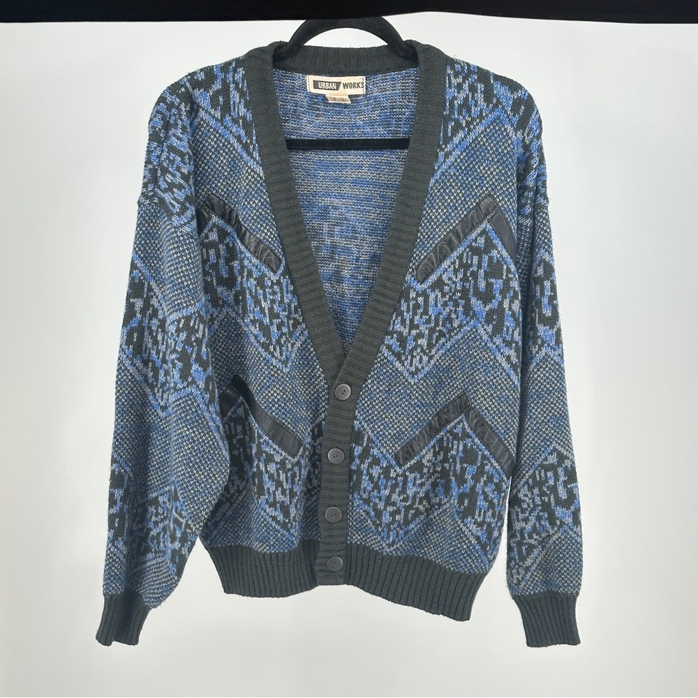 Men’s Medium Blue and Gray Knit Cardigan Mid 2000’s with‎ Leather Accents